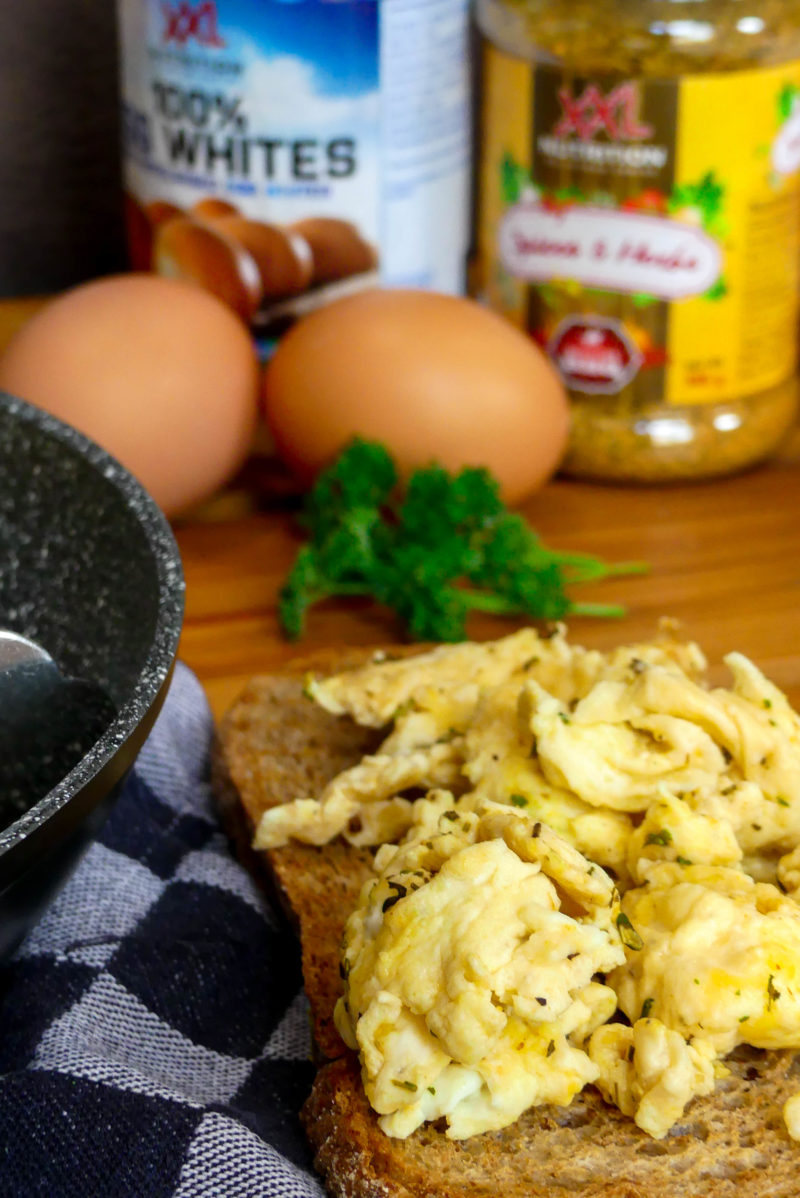 recept scrambled eggs